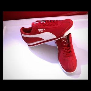 Puma Roma, big kids size 5.5 Or Women size 7. New